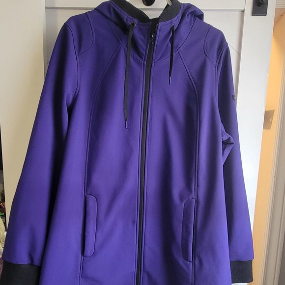 Women's Chillax Sport Jacket - Picture 4 of 7